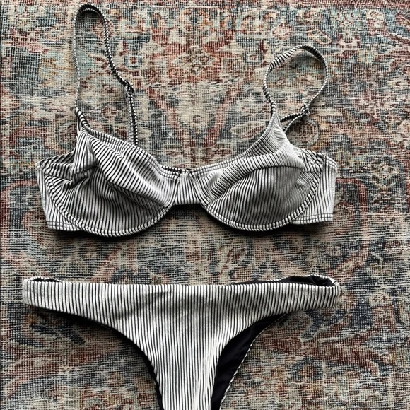 Zulu & Zephyr Other - Zulu and Zephyr stripe ribbed bikini